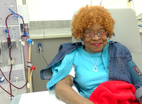 Patient Celebrates 30 Years on Dialysis