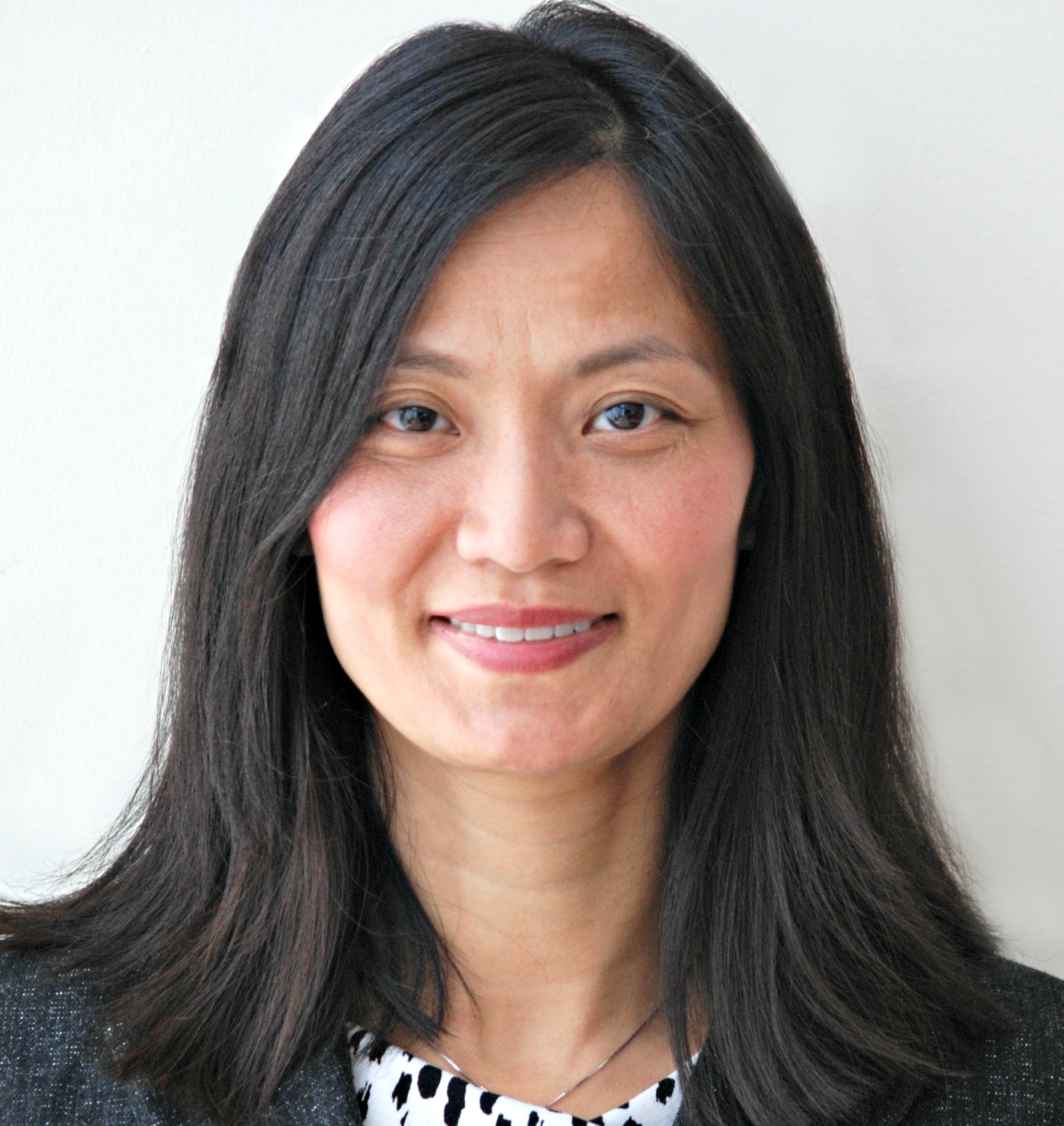 Tingting Li Receives Nathan Hellman Memorial Teaching Award in Nephrology
